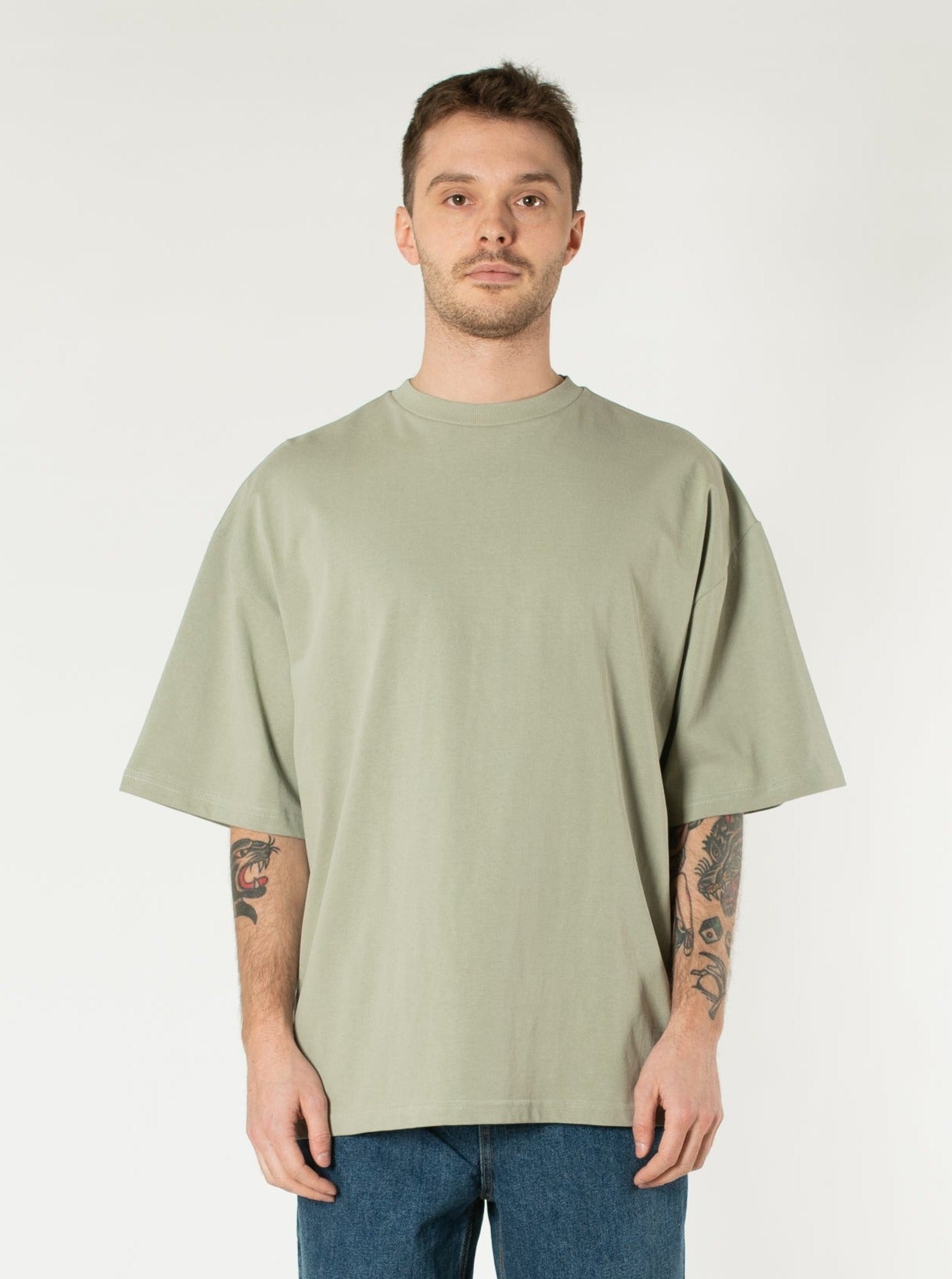 Signature Blank Tee – Estudio Niksen