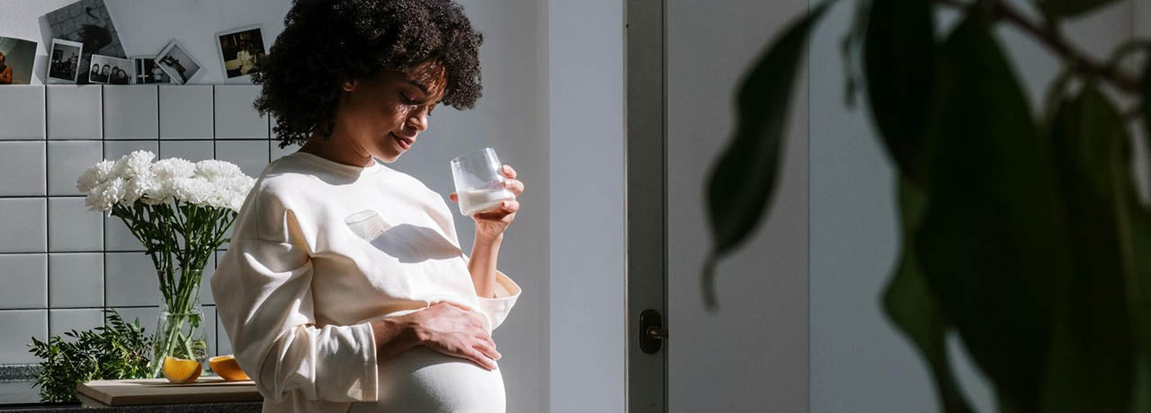 femme buvant pendant la grossesse