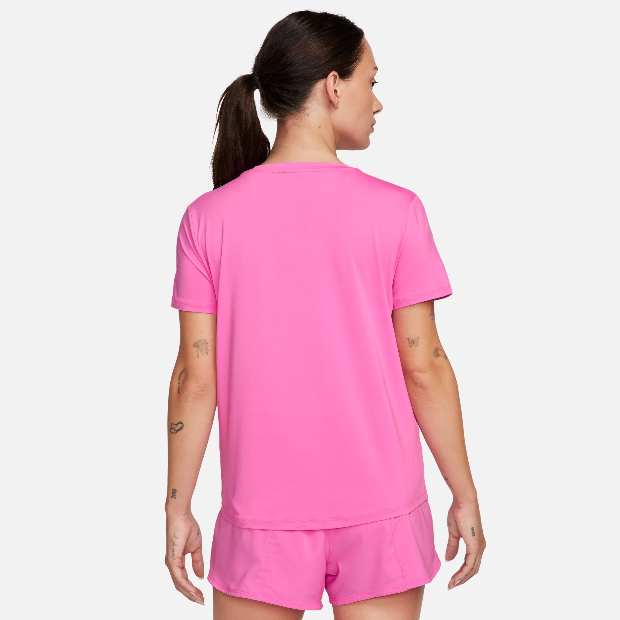 Womens Medium Nike Dri Fit Long Sleeve Fuchsia Crew Sweater Shirt $85  589296-691 on eBid United States