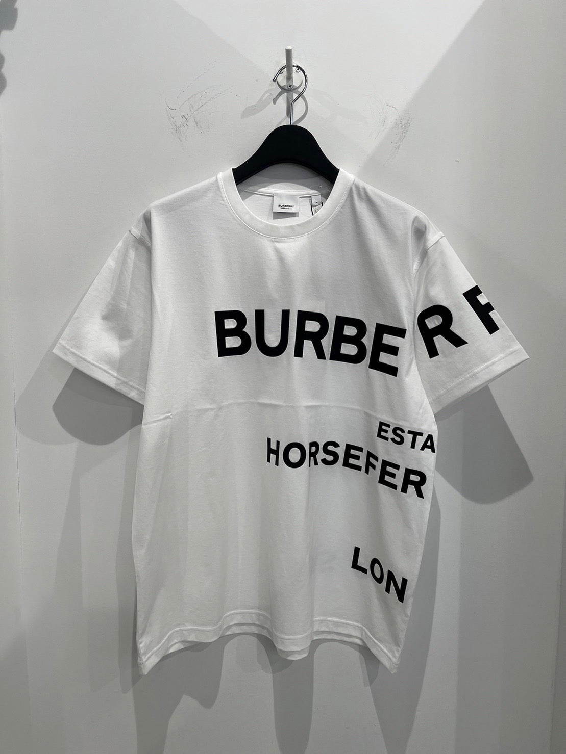 お買い得モデル BURBERRY 都内で バーバリー バーバリー Tシャツ T