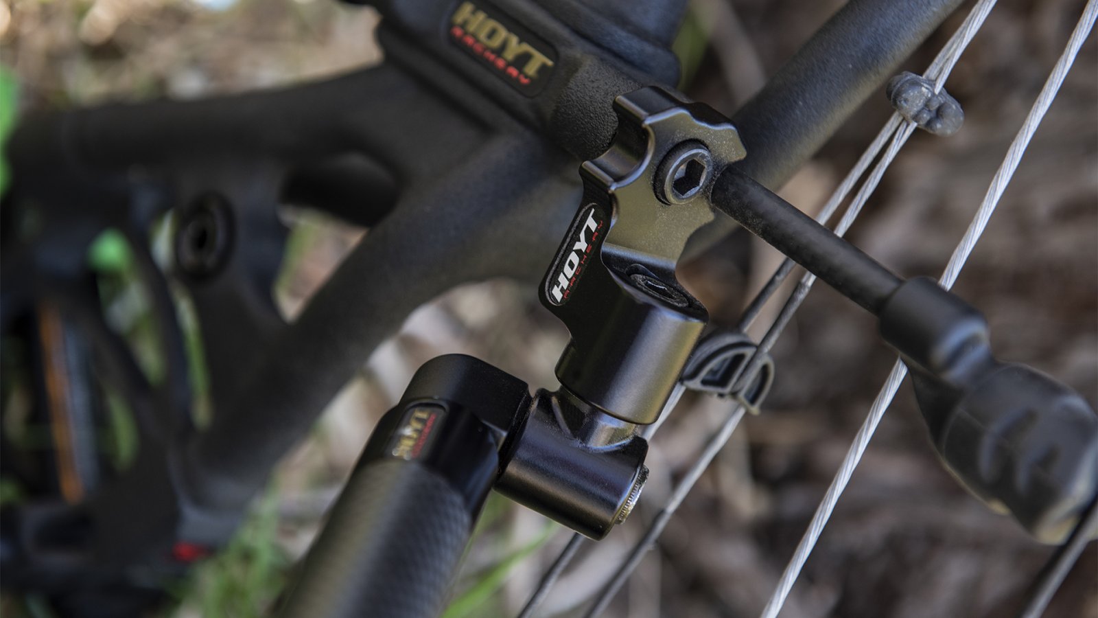 hoyt quiver bracket