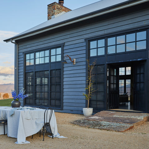 Coombs Hill Barn