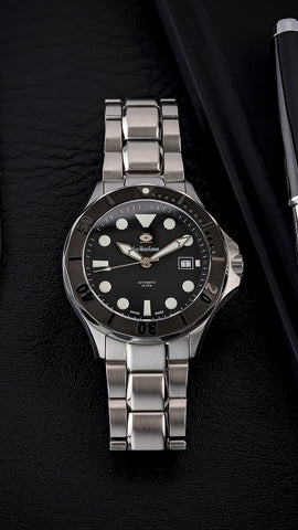 Swiss Watch Company Black Diver