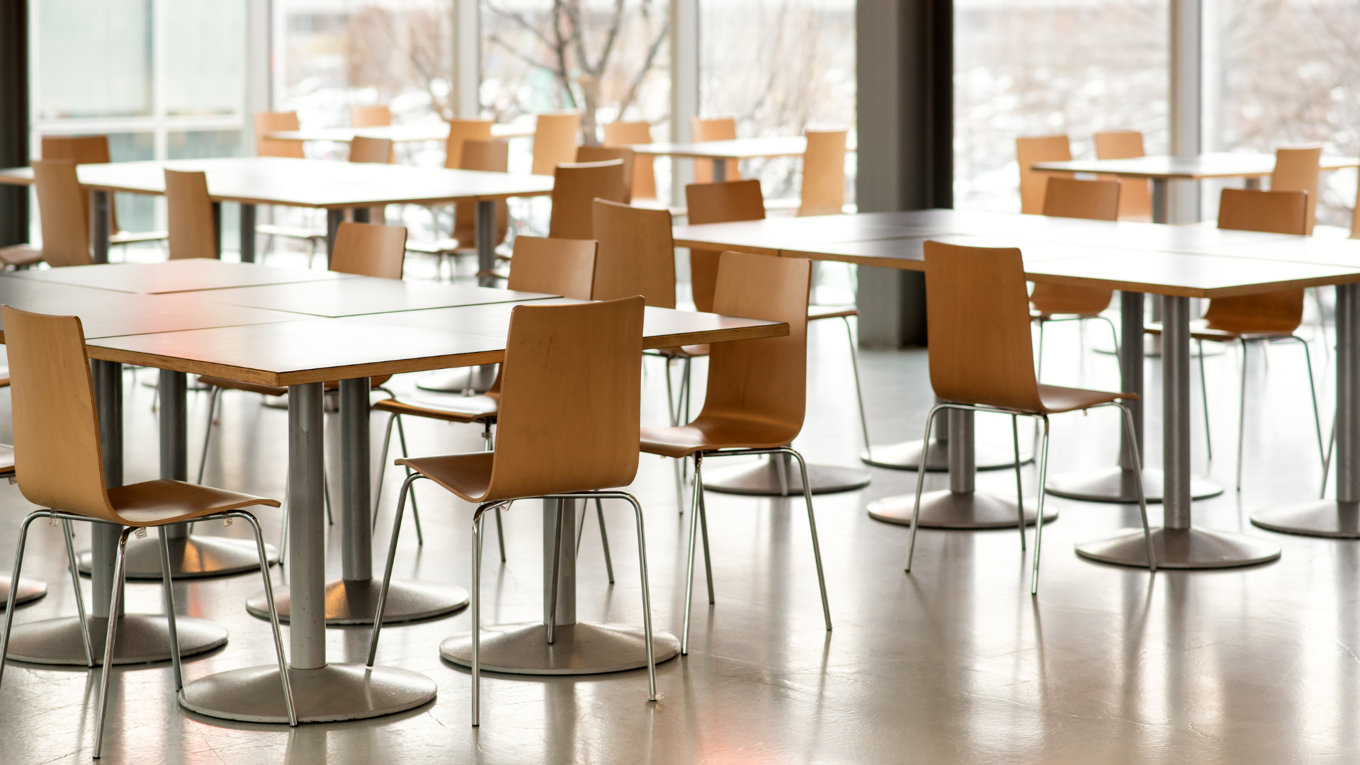 Saarinen Tulip table and chairs