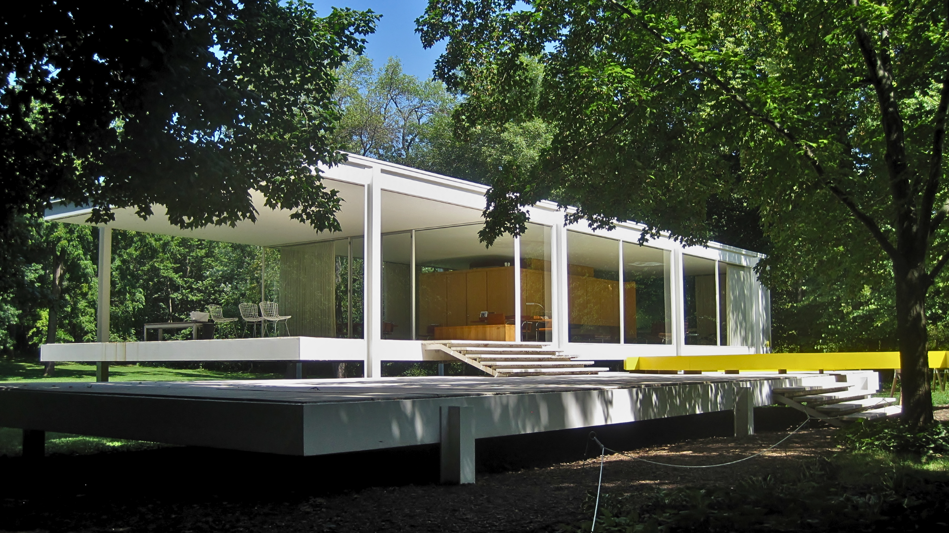 Notable examples include the Farnsworth House and the Case Study Houses