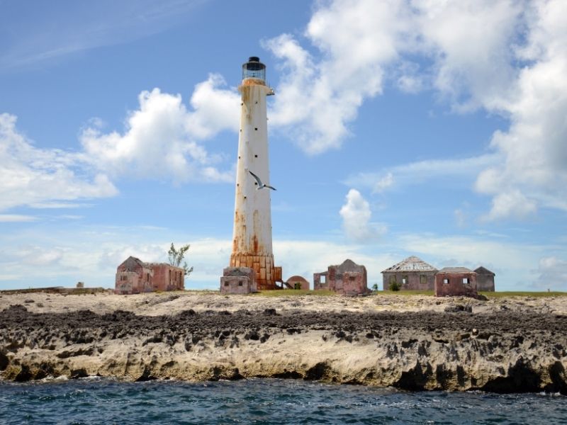 Lighthouse and abandoned buildings in Bimini