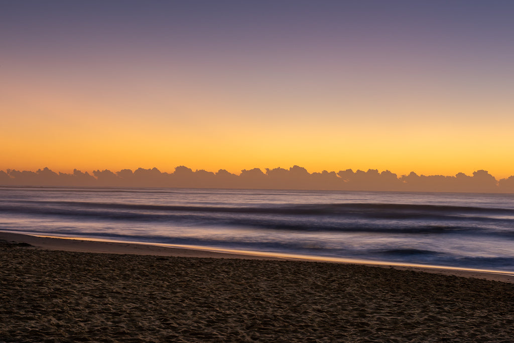 ic:Beautiful Long Reef Beach in Australia at dawn