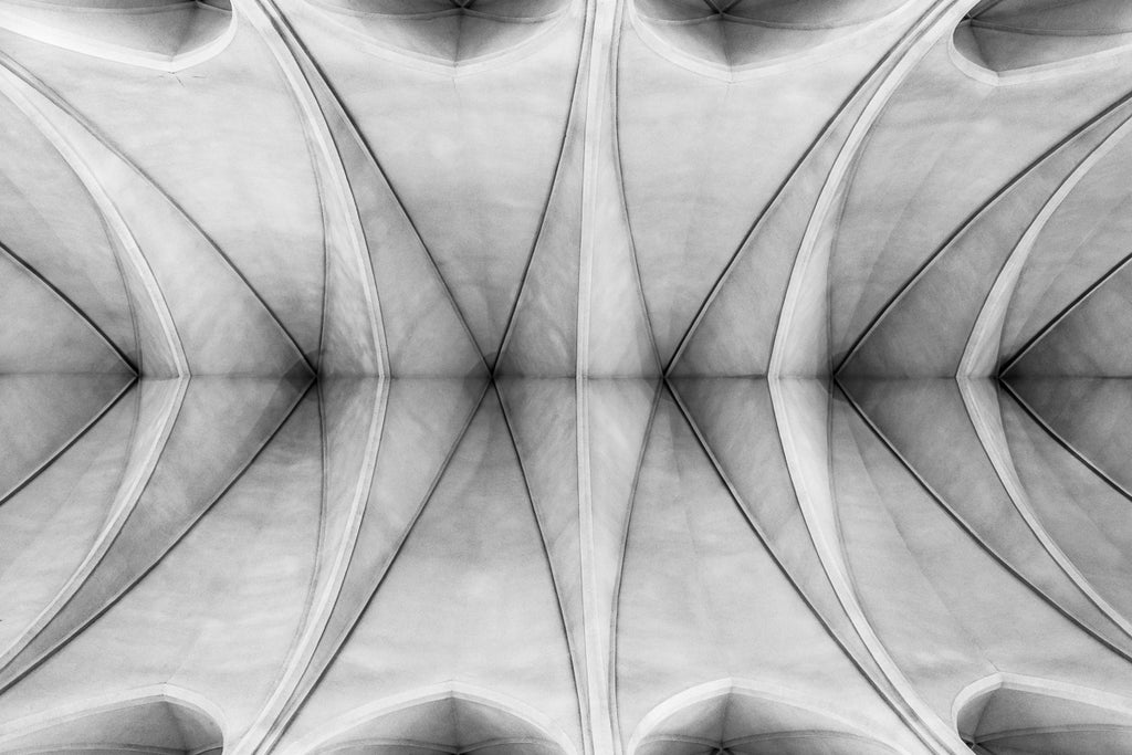 Symmetry and Patterns composition rules in photography