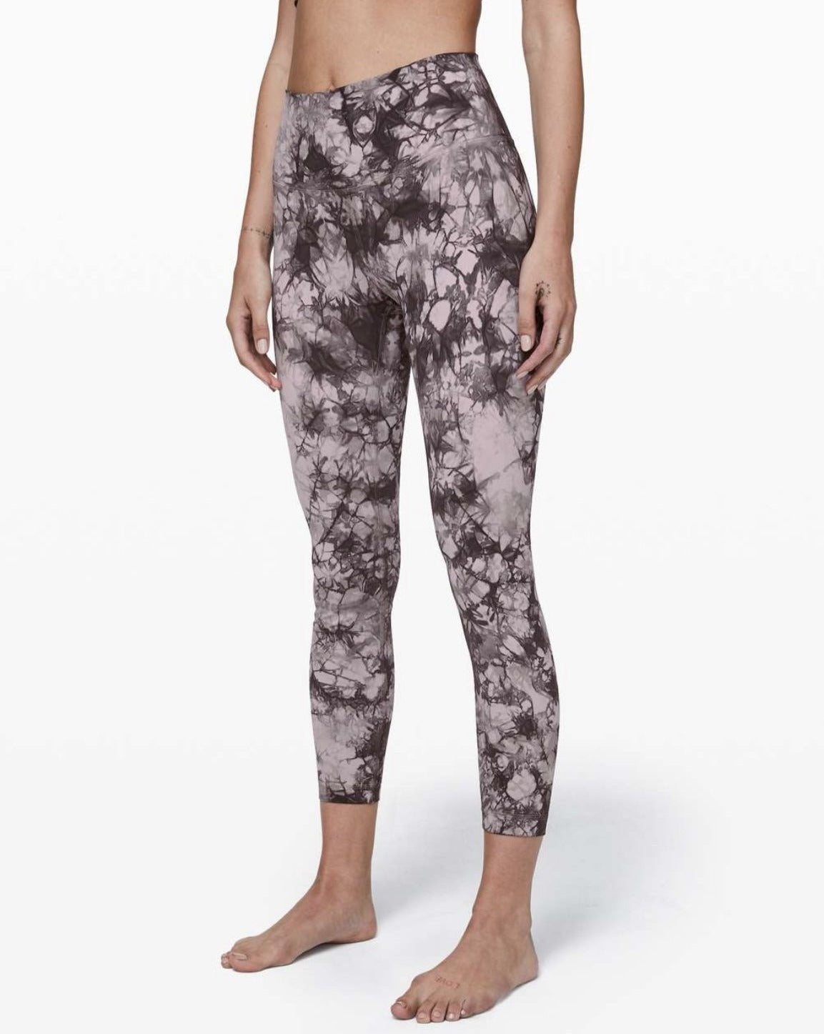 Lululemon Wunder Train High-Rise Tight 25 *Foil - Logo Flourish Black  Iridescent Foil - lulu fanatics