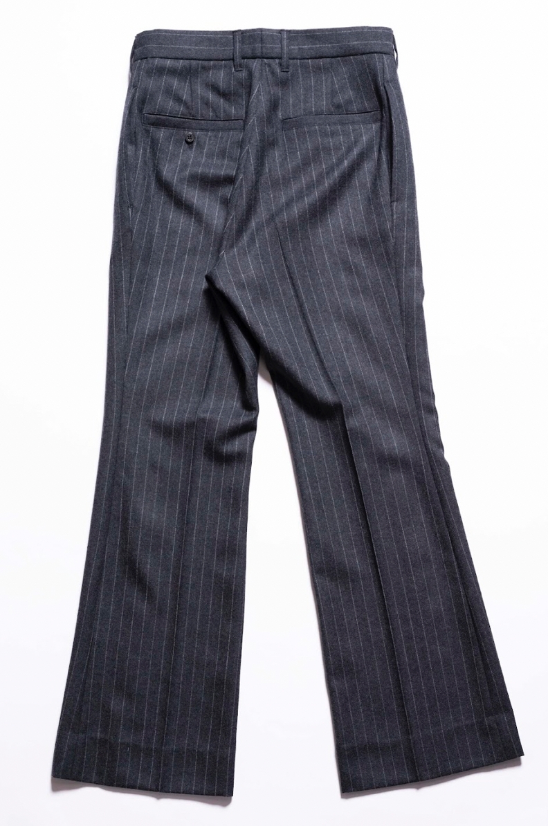 季節のおすすめ商品 FLARE kudos TROUSERS フレアパンツ CHACOAL