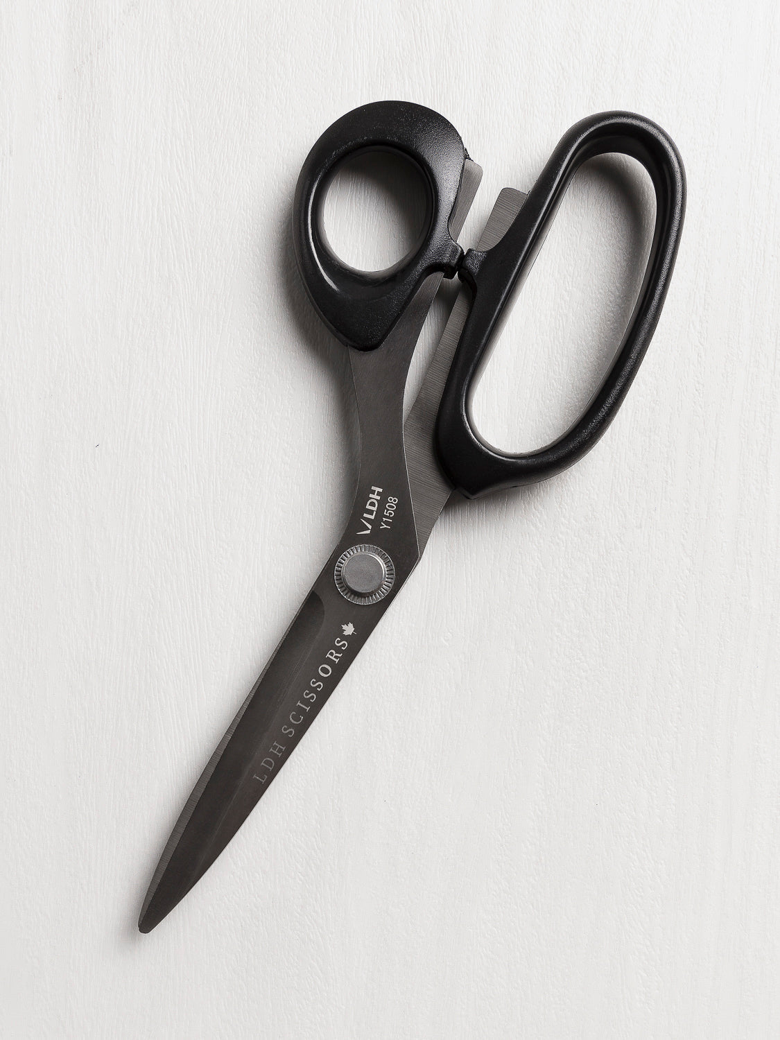 Klasse Applique Duckbill Scissors (B5420) – Every Sewer Needs