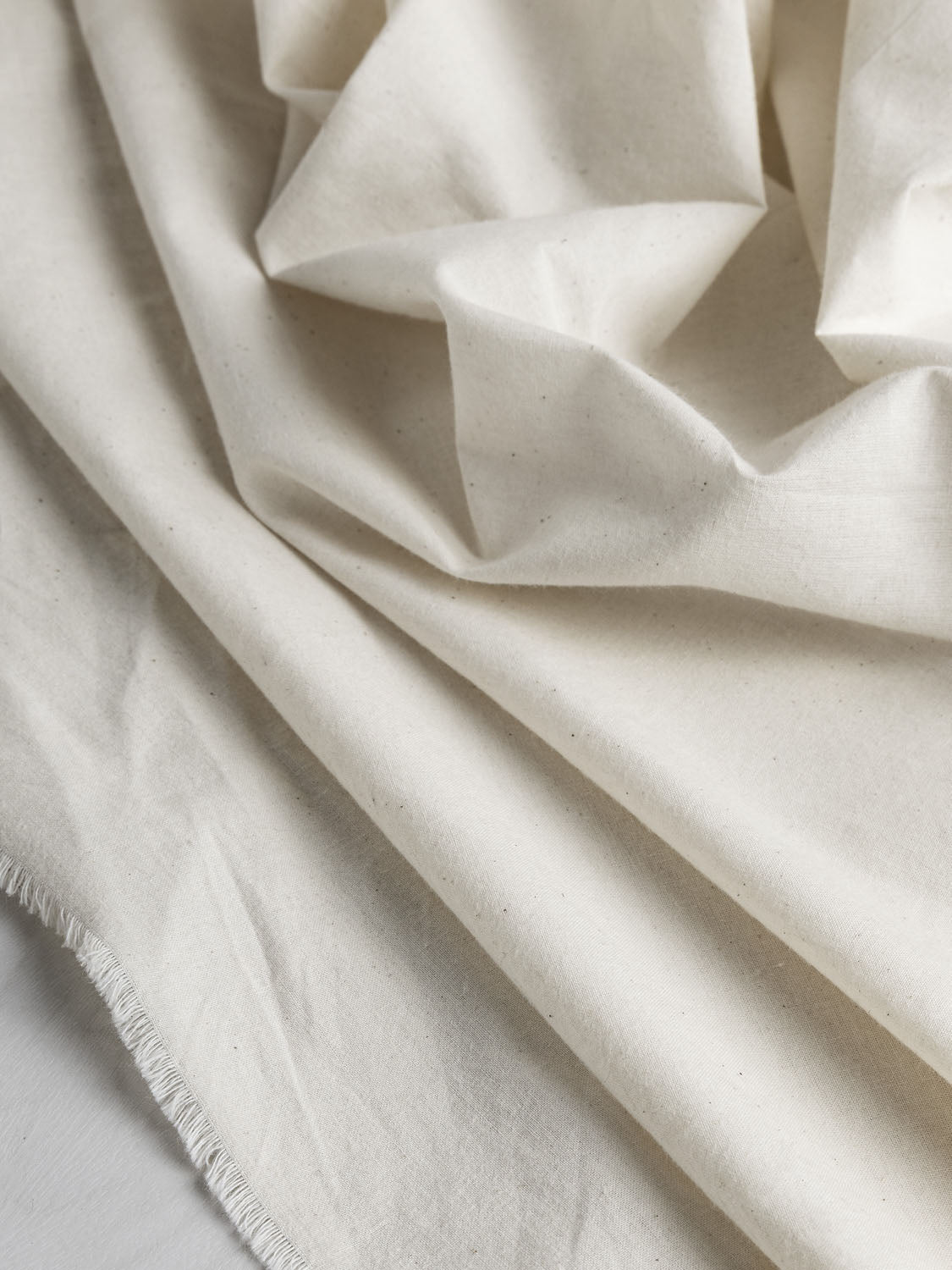 Recycled Lightweight Non-Woven Interfacing - White
