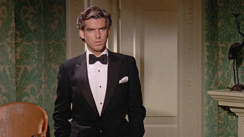 00)7 Coolest James Bond Suit Moments | The Suits of James Bond - YouTube
