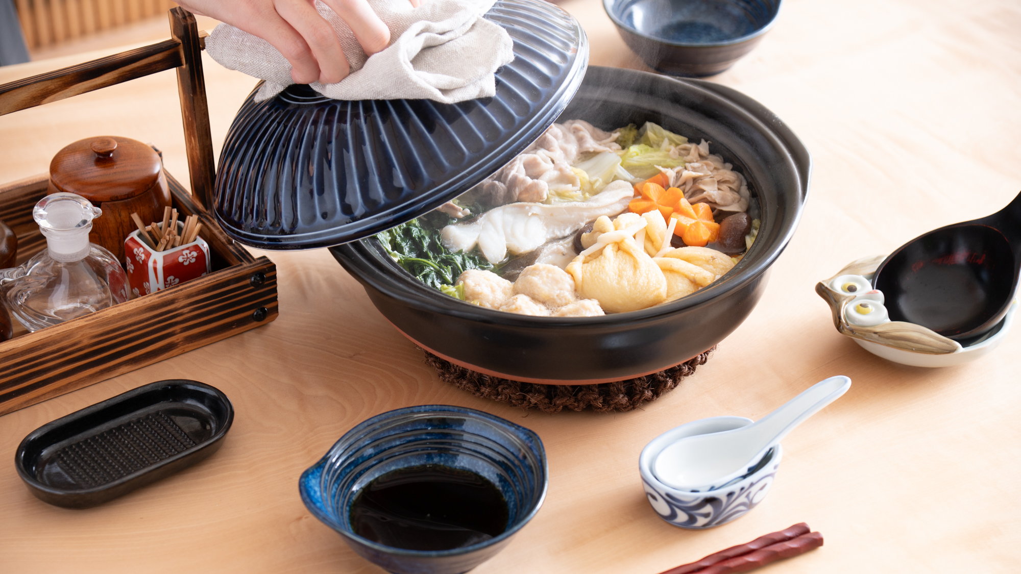 The nabe (Japanese-style hot pot) dishes that bring people together in the  Japanese winter, Taste of Japan