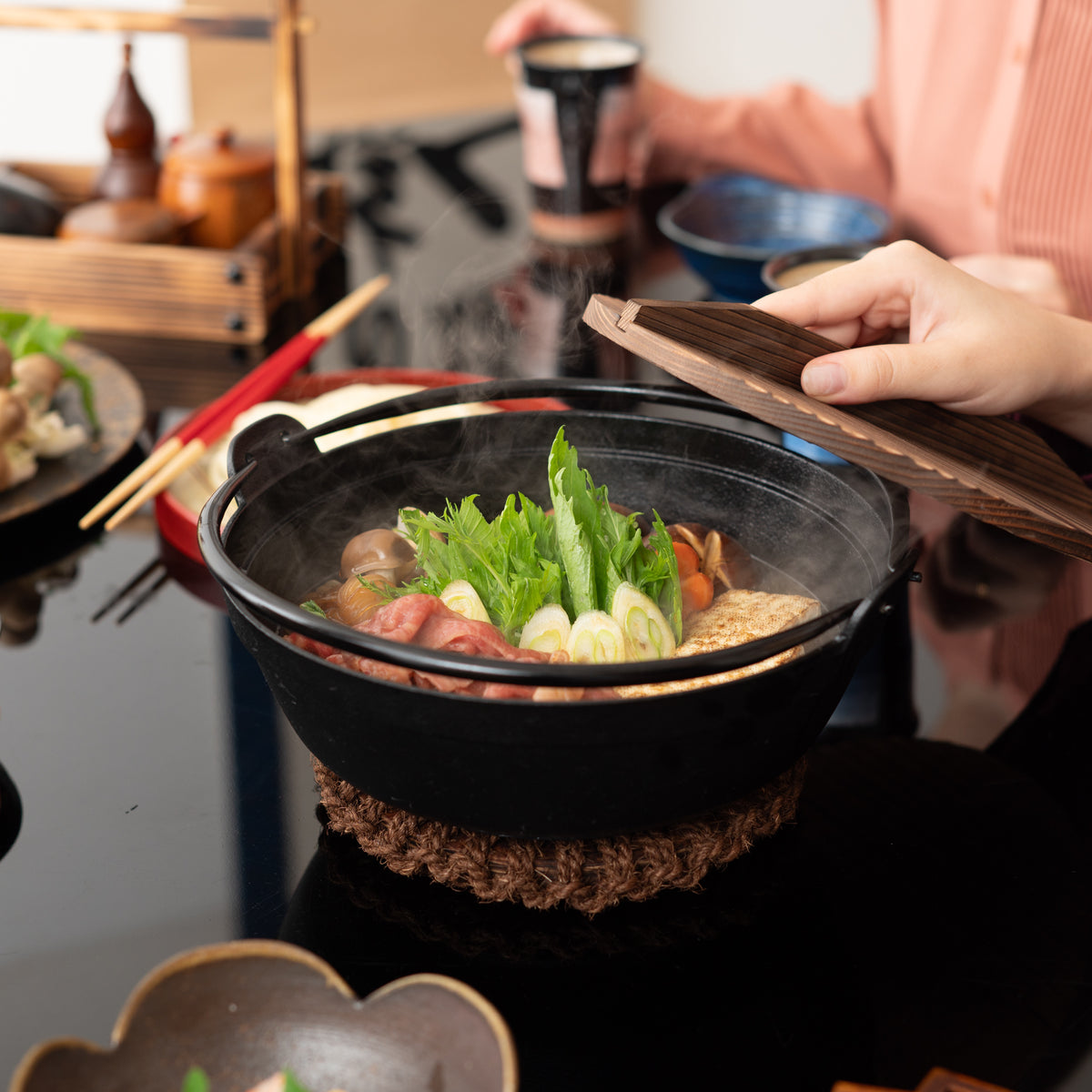 Table Setting #173 Nambu Ironware Comfort: Crafting the Perfect Sukiyaki Night