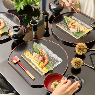 Table setting #163 Harmonizing Tradition: Yoshita Kasho Glassware with Lacquerware