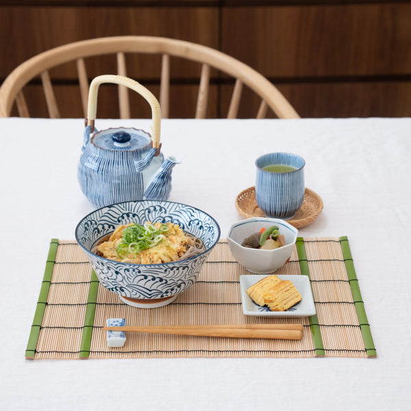 https://cdn.shopify.com/s/files/1/0553/0461/8173/products/miyabitake-reversible-japanese-bamboo-tablemat-musubi-kiln-handmade-japanese-tableware-and-japanese-dinnerware-192172_600x.jpg?v=1644981096