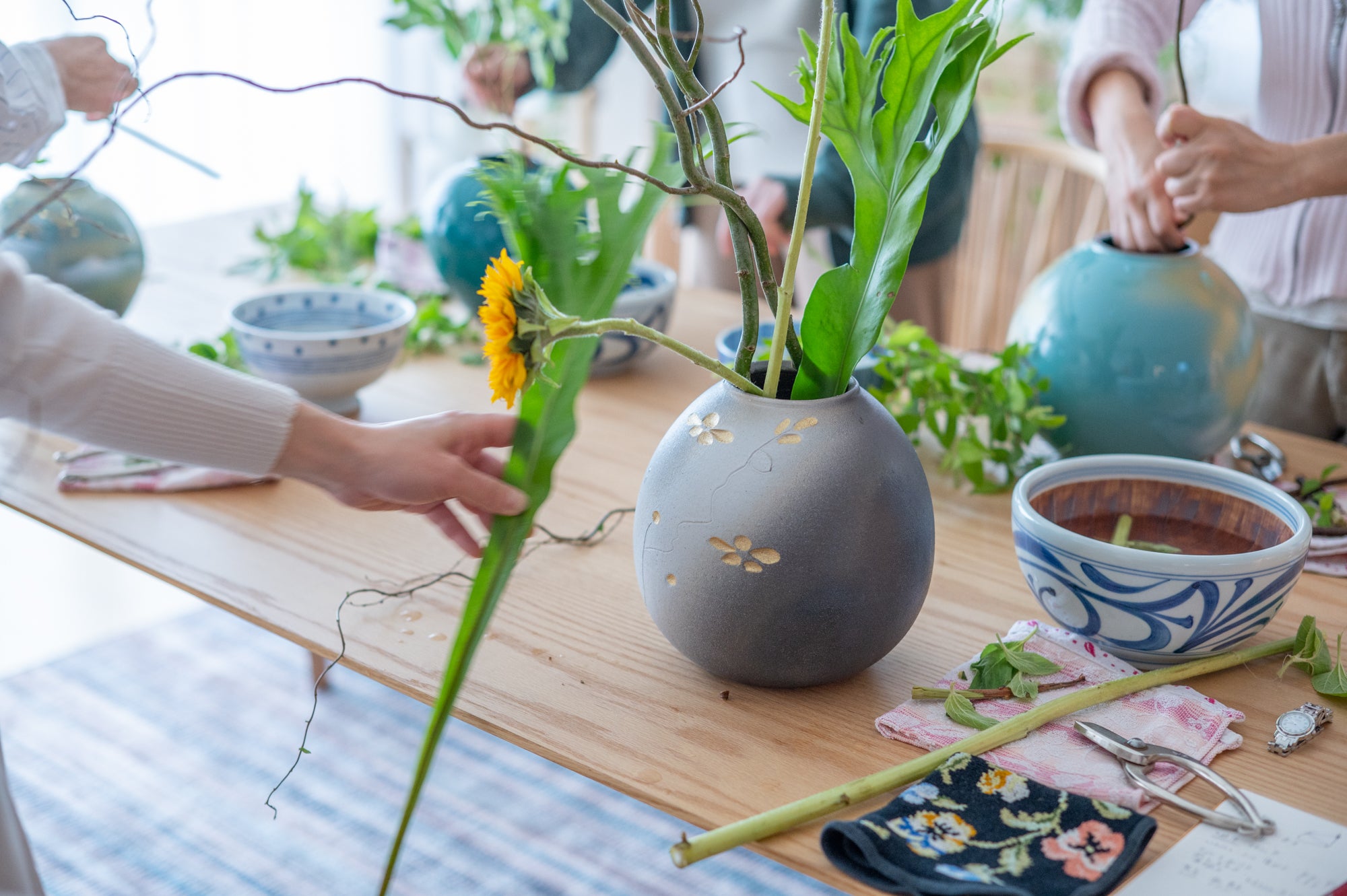 A Guide to Ikebana Vases – Miss Plant