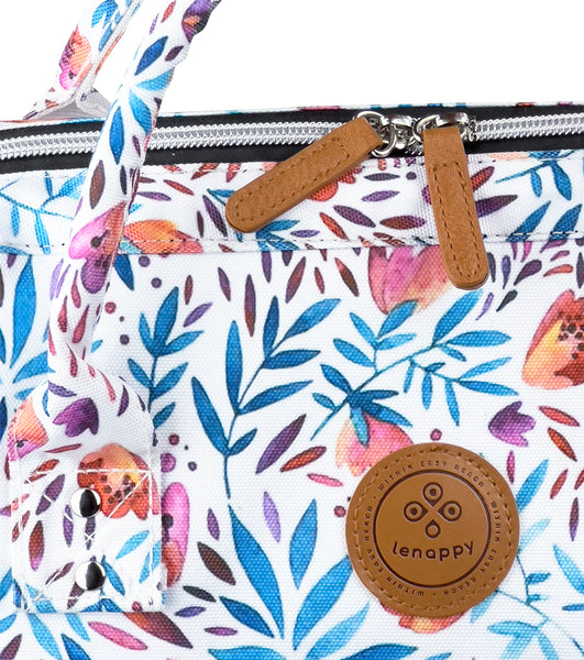 A closer look at the amapola-colored fabric of the Lenappy diaper bag