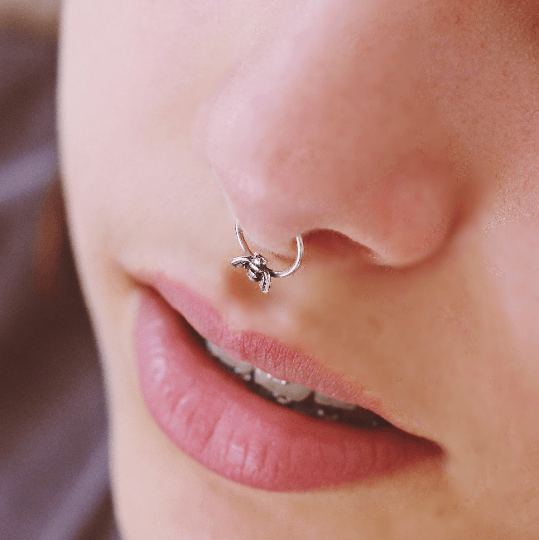 Types of septum rings: Pros, cons, sizes, and metals