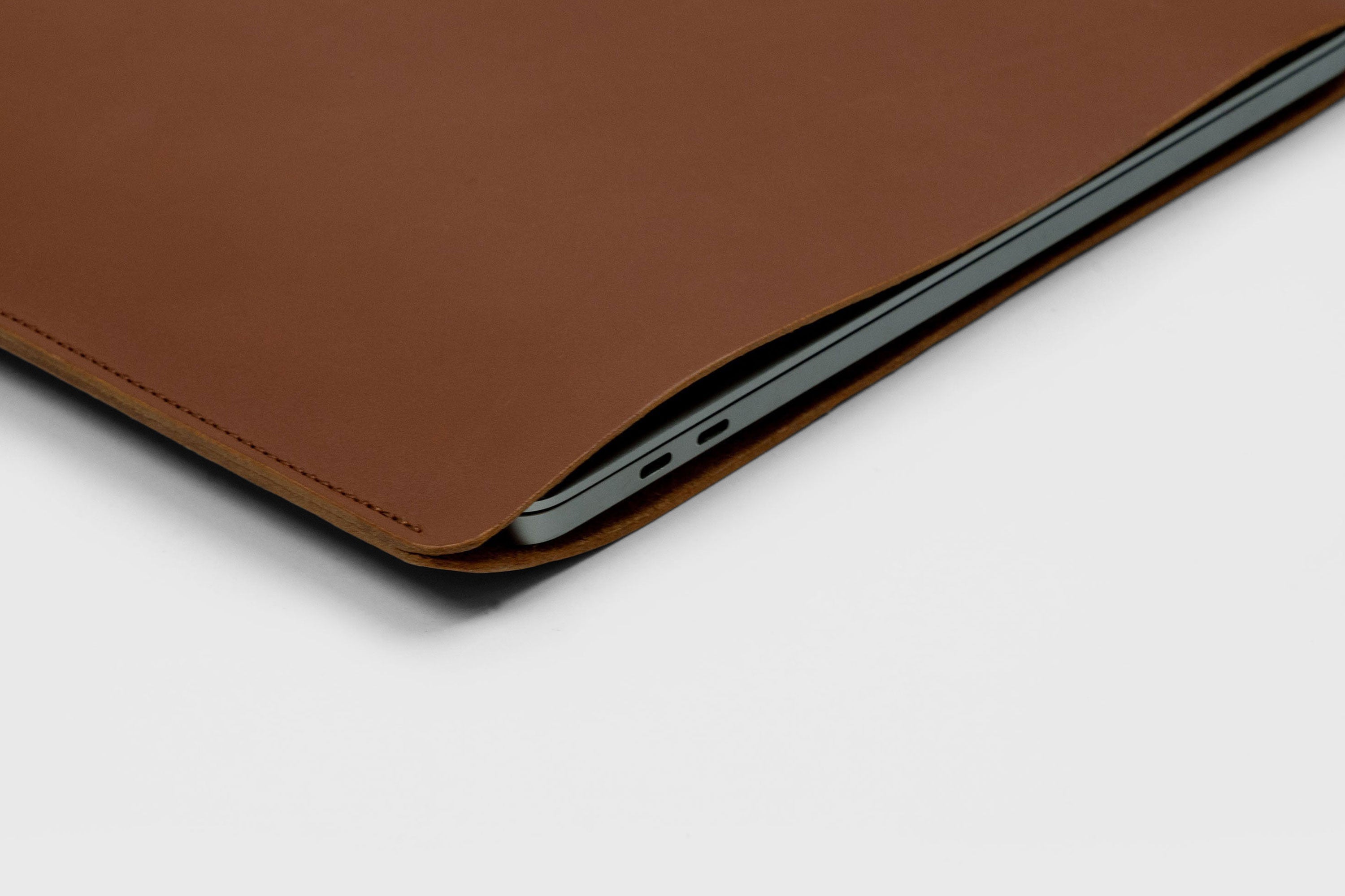 macbook leather sleeve protection