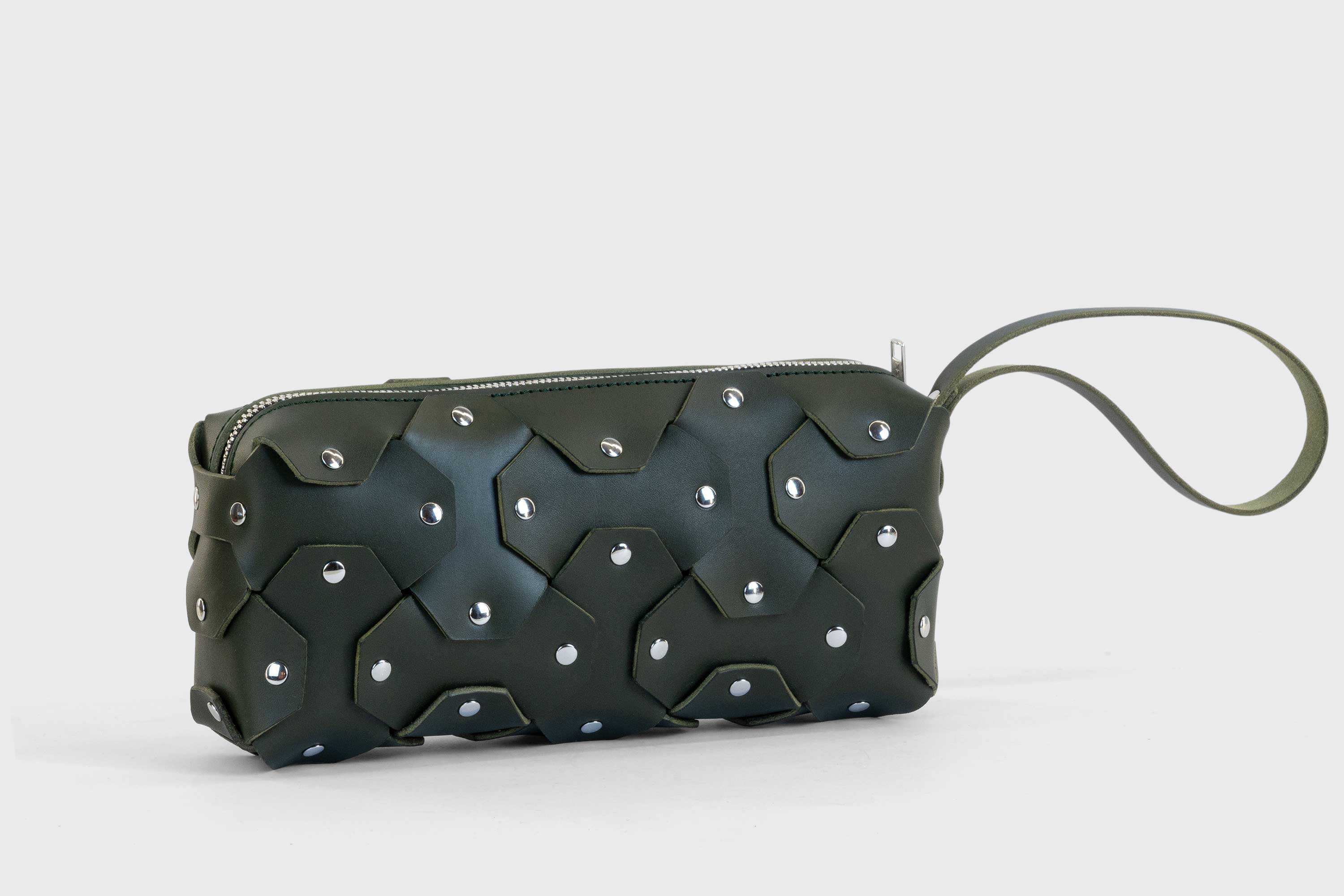 rivet bag leather atelier madre Manuel Dreesmann Barcelona