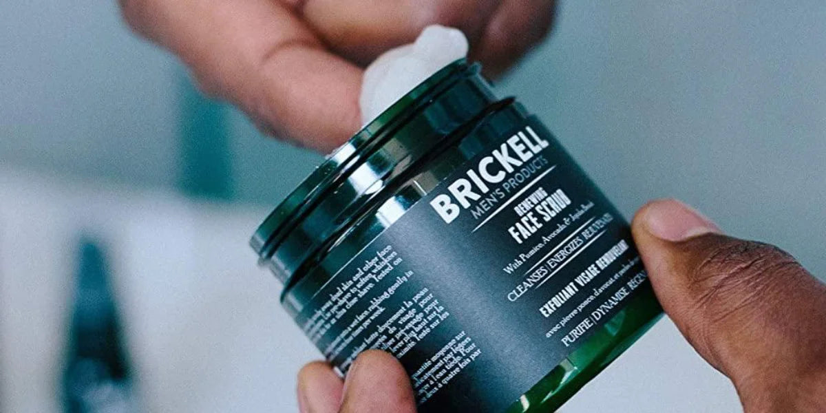 Formulan på Brickell Renewing Face Scrub