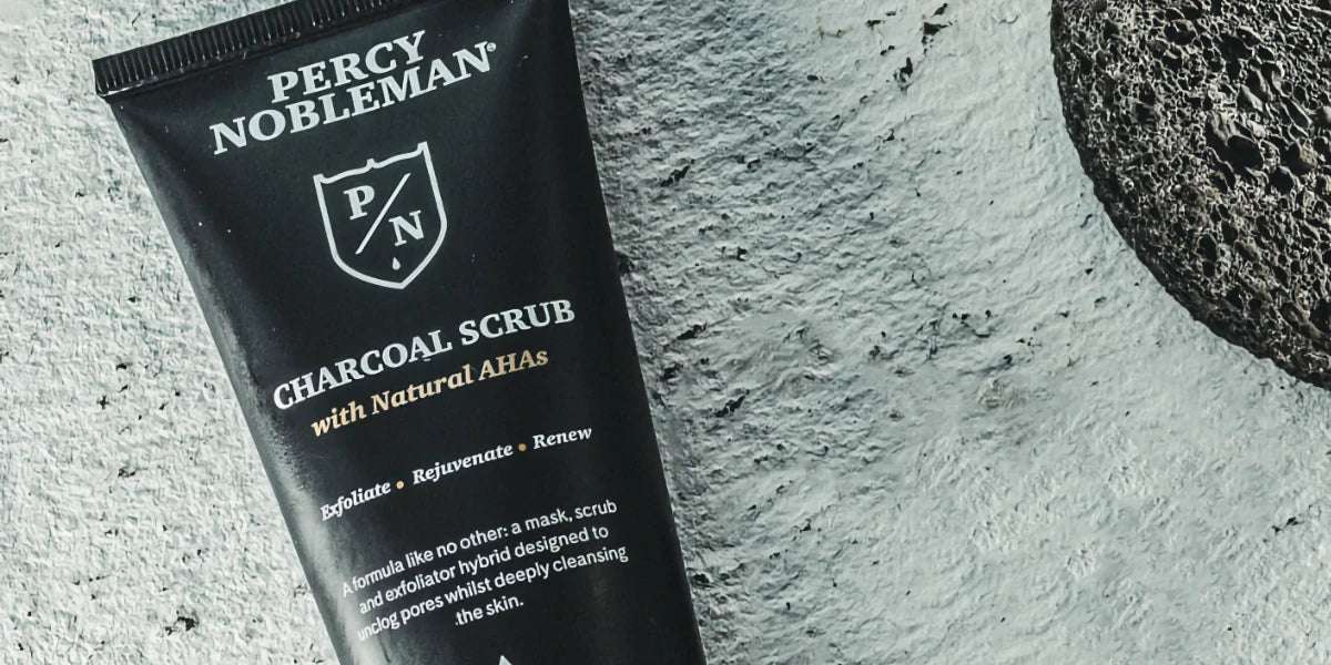 Vem passar Percy Nobleman Charcoal Scrub för