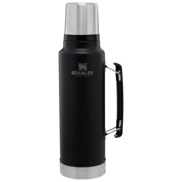 https://cdn.shopify.com/s/files/1/0553/1903/6069/products/stanley-flasks-classic-matte-black-1-litre-180062_1600x.jpg?v=1640701921