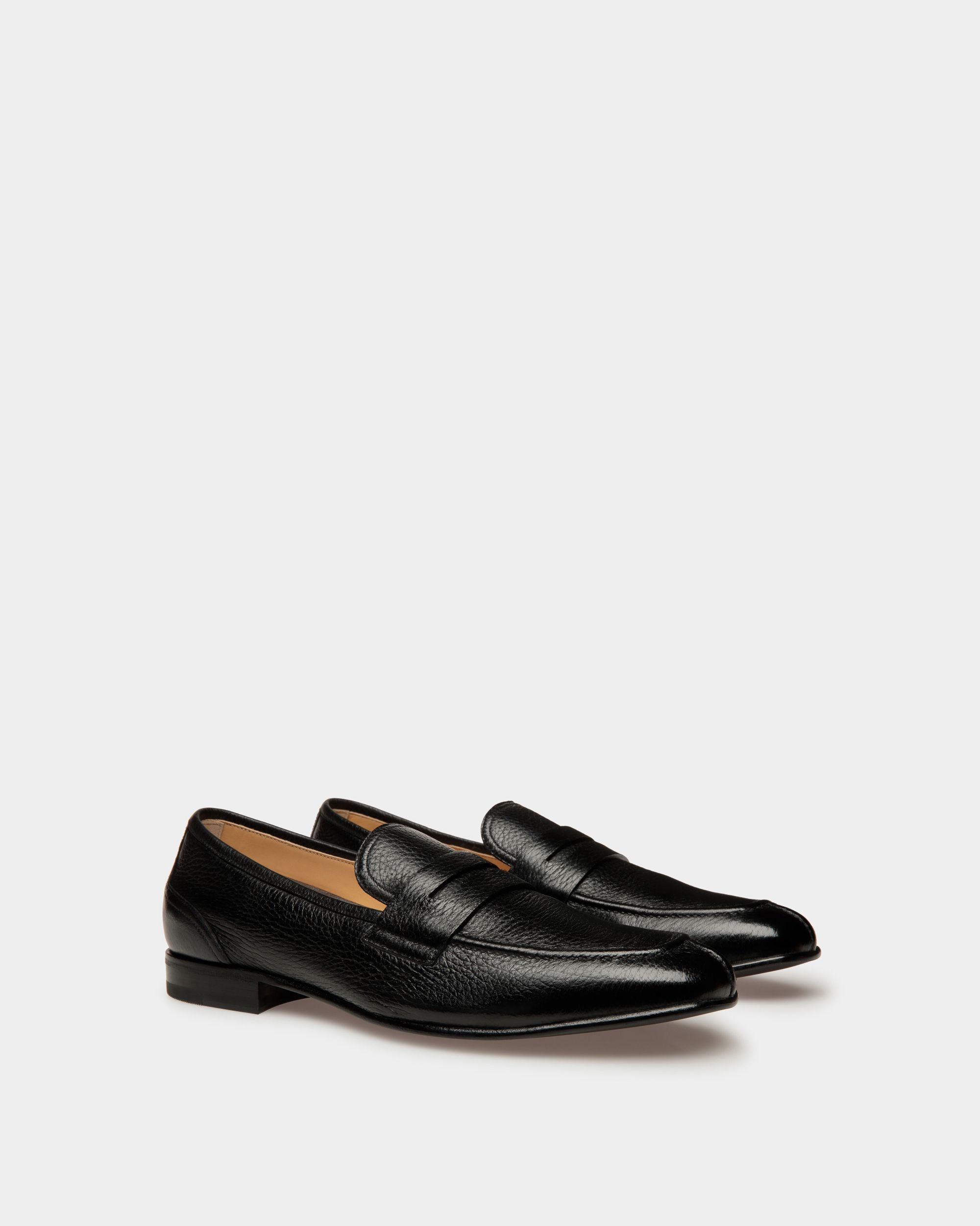 Suisse Loafers In Black Leather