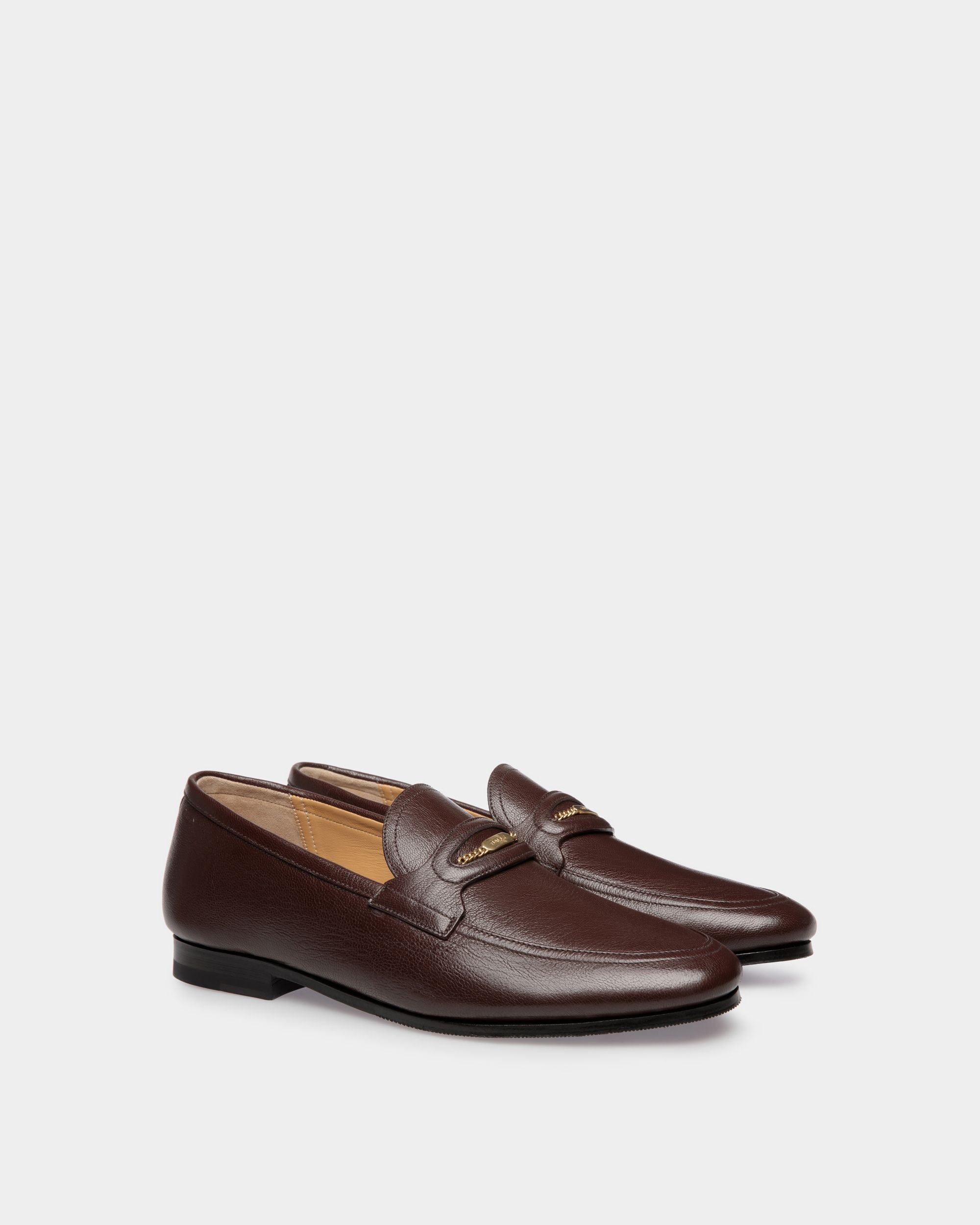 Plume | Men's Loafer in Brown Grained Leather | Bally | Still Life 3/4 Back