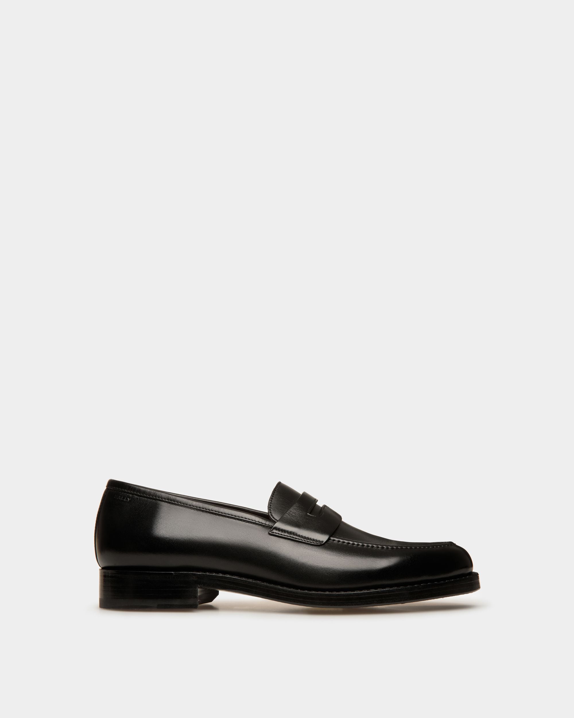 Schoenen | Men's Loafer in Black Leather | Bally | Still Life Side
