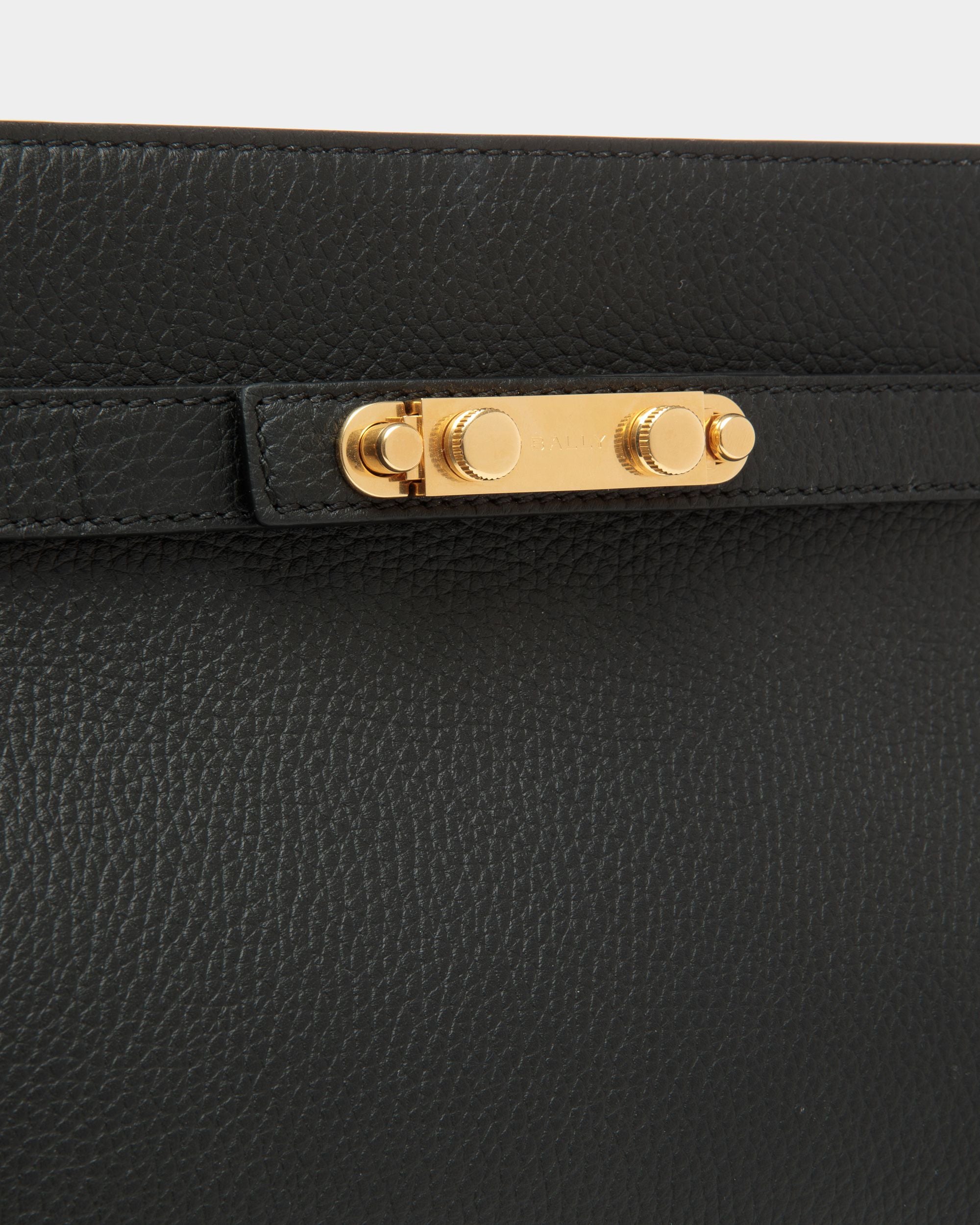 Carriage | Women's Shoulder Bag in Black Grained Leather | Bally | Still Life Detail