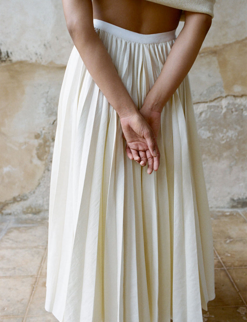 2022年最新春物 melt the lady back pleats skirt ivory | gcsujanpur