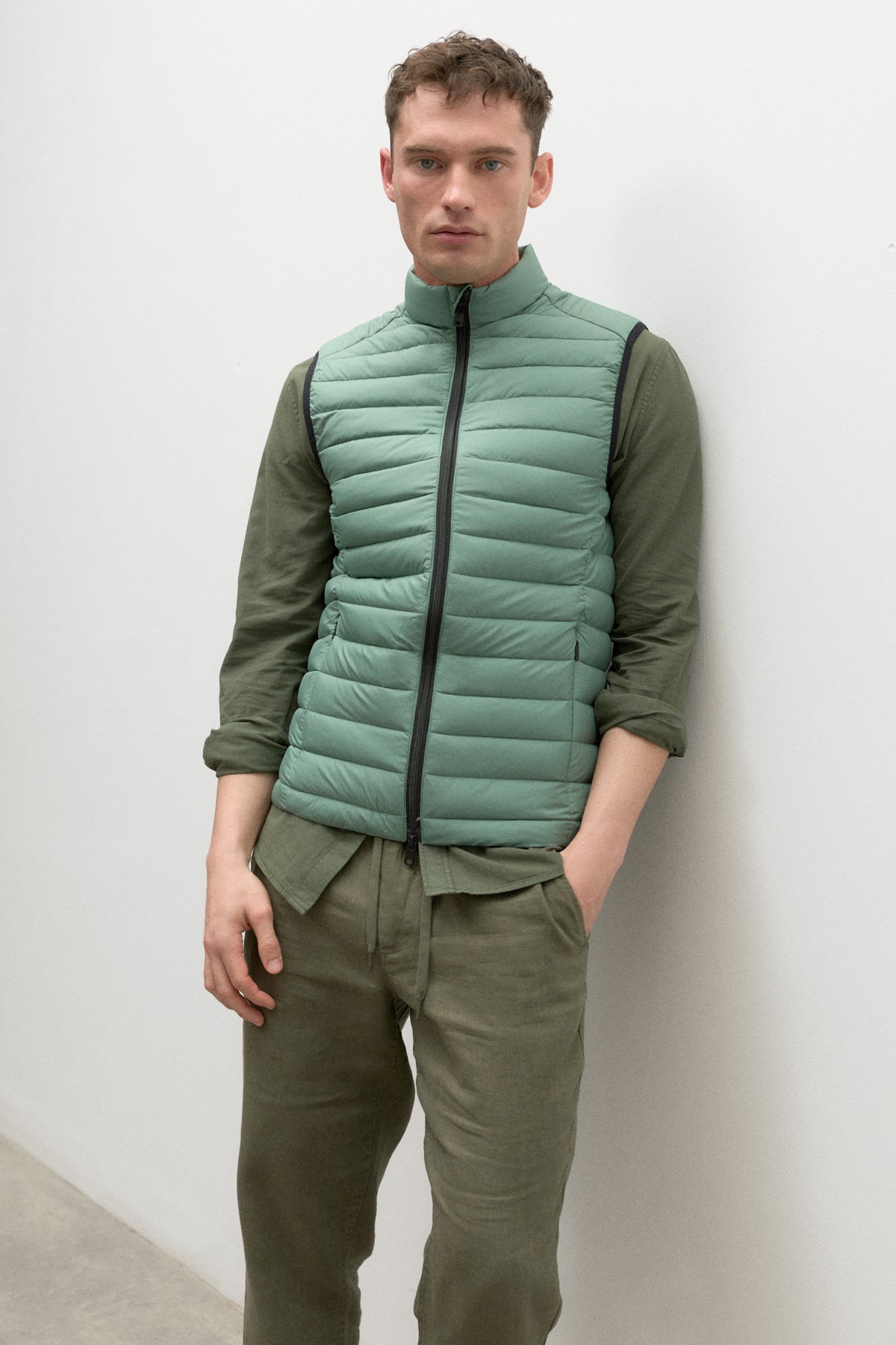 CARDIFF VEST GREEN