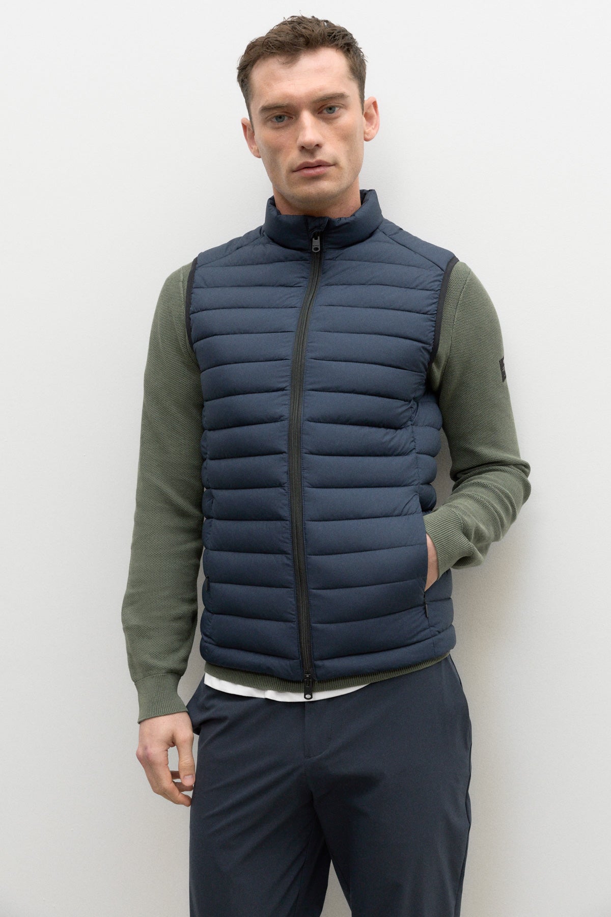 CARDIFF VEST DEEP NAVY