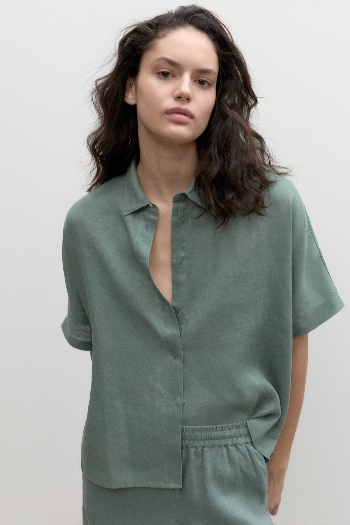 CAMISA DE LINO OVERSIZE MELANIA VERDE