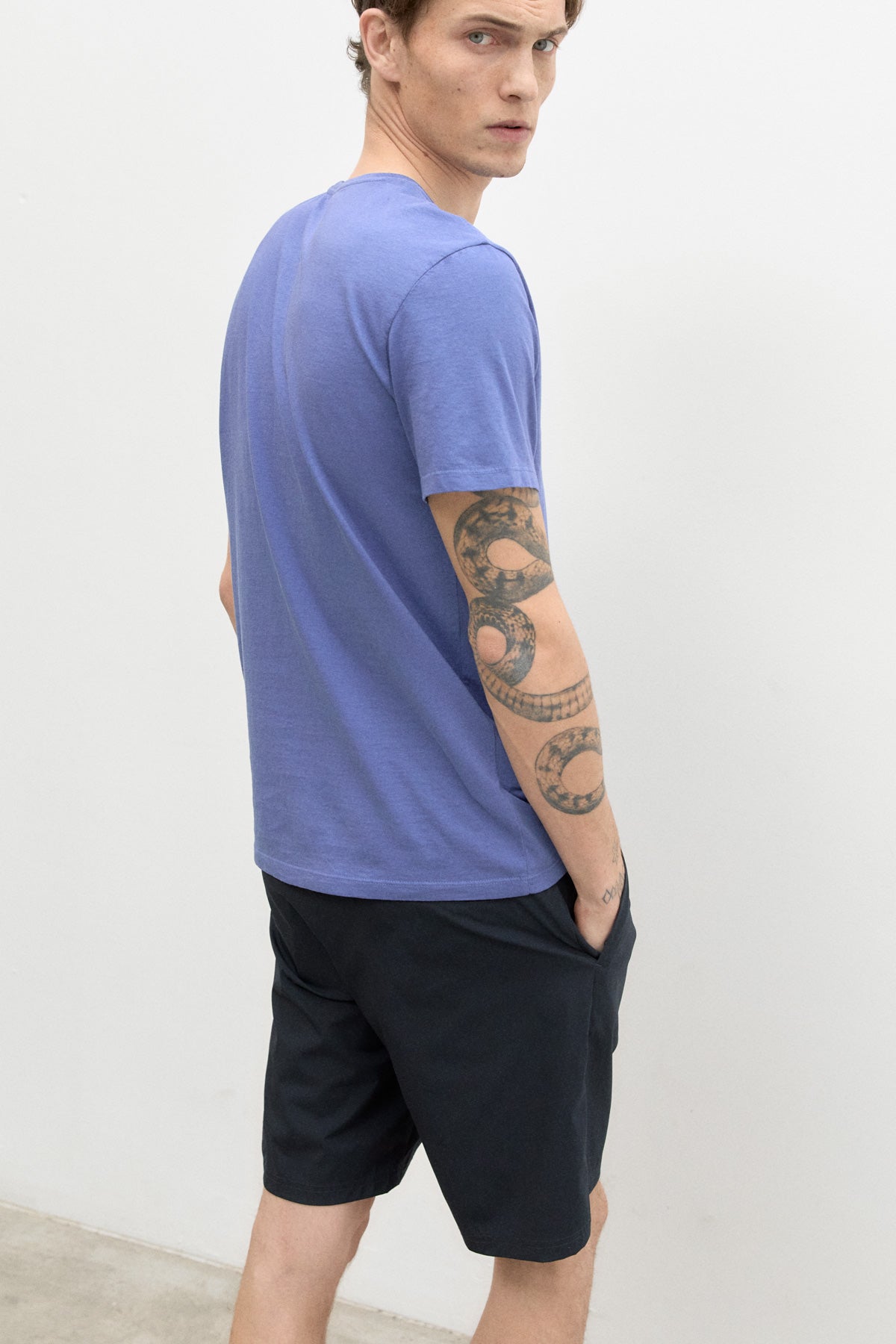 T-SHIRT VENT BLAU