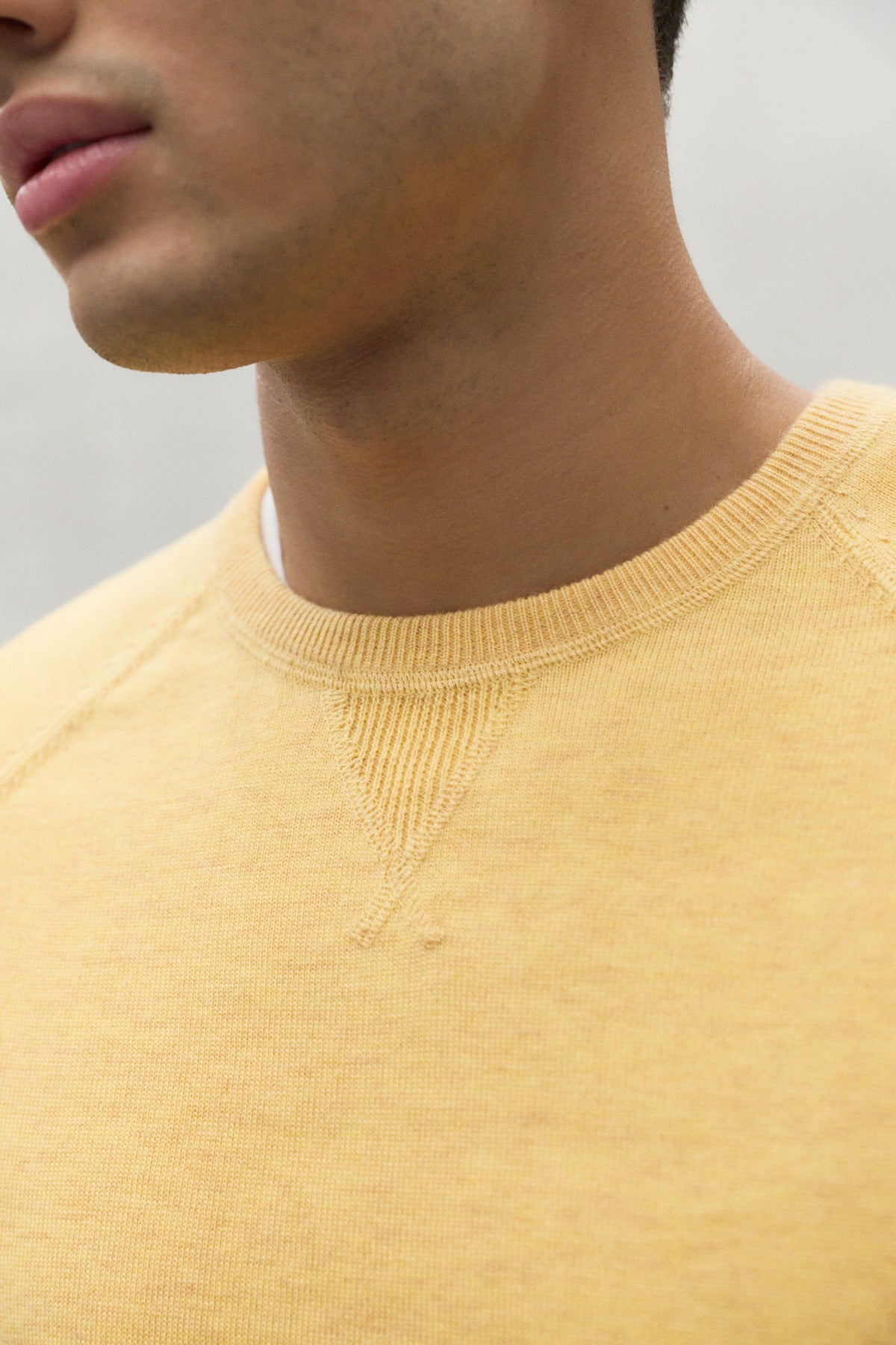 YELLOW HIGA KNITTED SWEATER