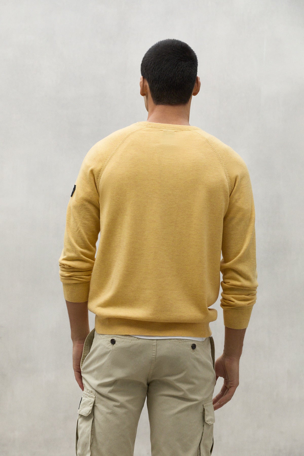 YELLOW HIGA KNITTED SWEATER