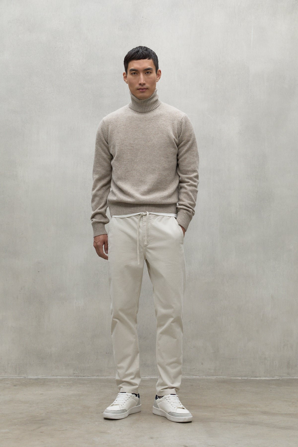 LIGHT BEIGE ETHIC TROUSERS