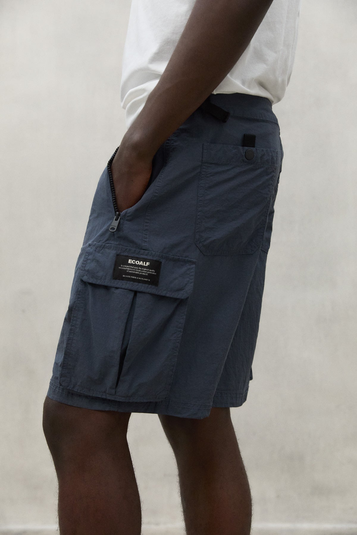 NAVY BLUE ALISTE SHORTS