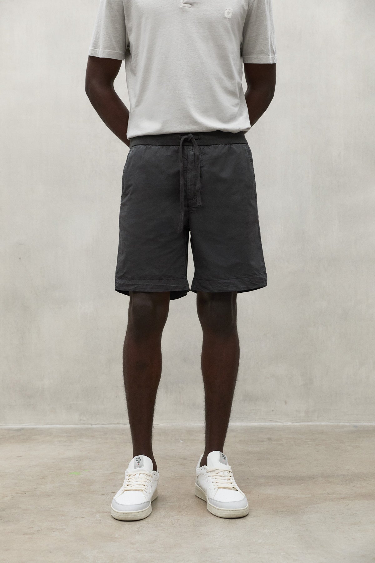 DARK GREY ISNA SHORTS