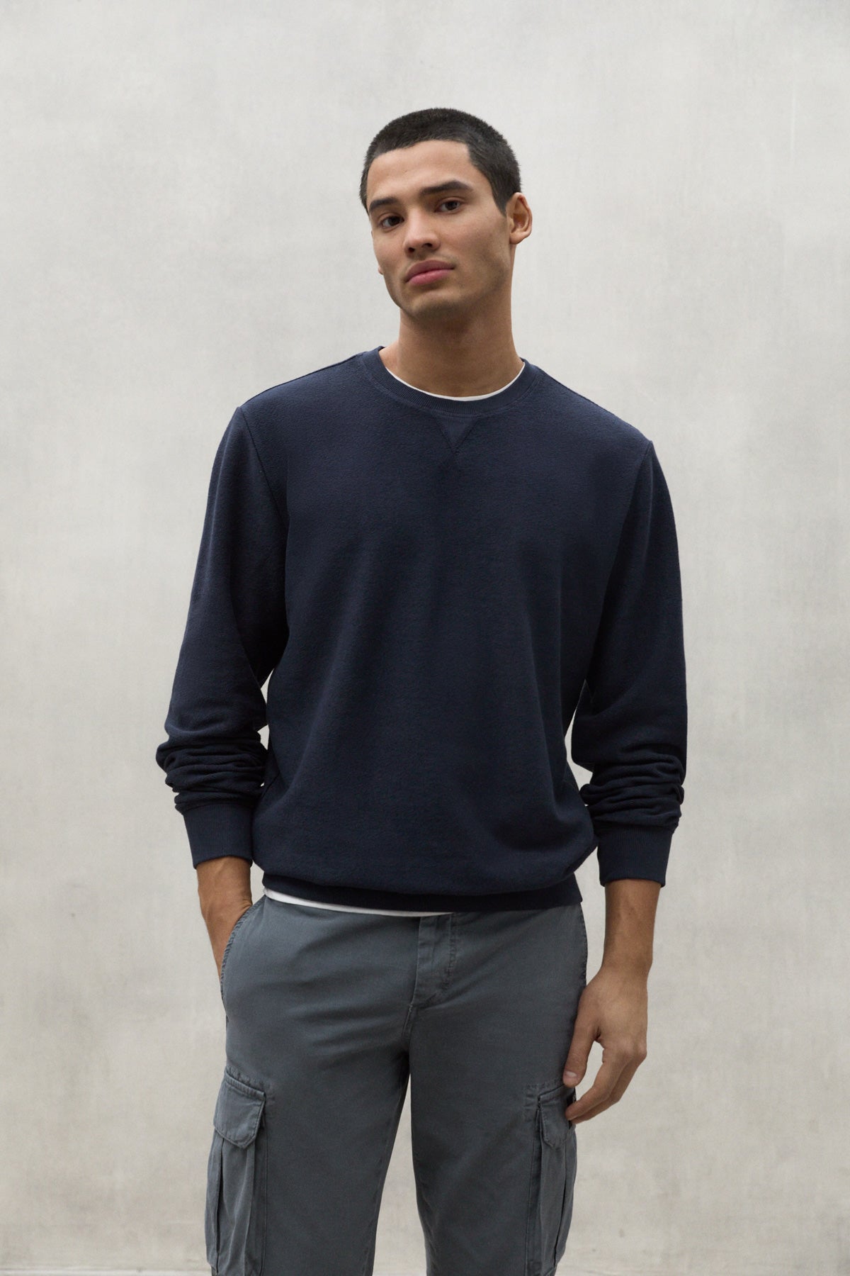 NAVY BLUE NEWARK SWEATSHIRT