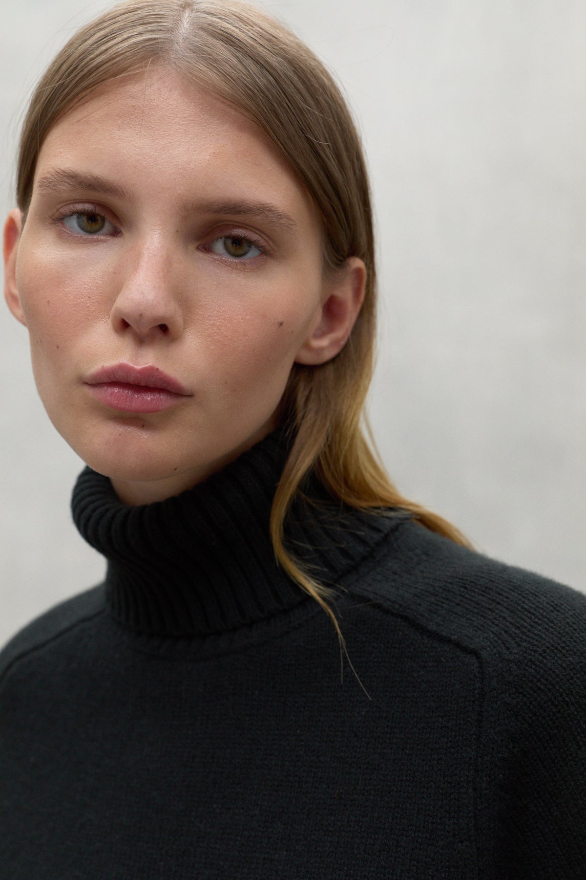 CAQUI TURTLENECK JUMPER BLACK