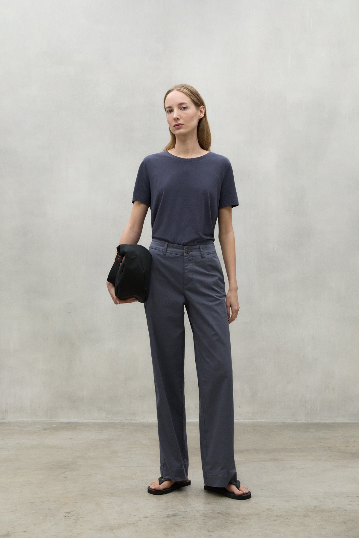 GREY ARAS TROUSERS