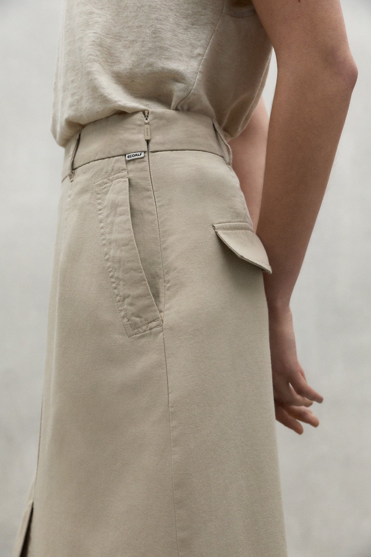 BEIGE NARA SKIRT