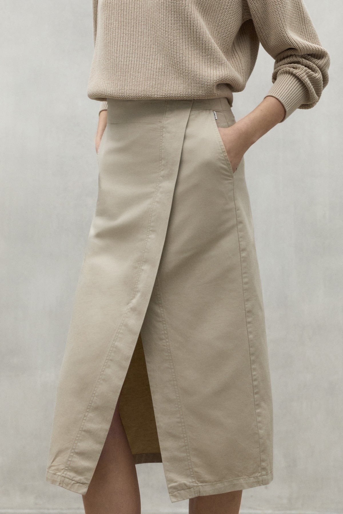 BEIGE SHIRO SKIRT