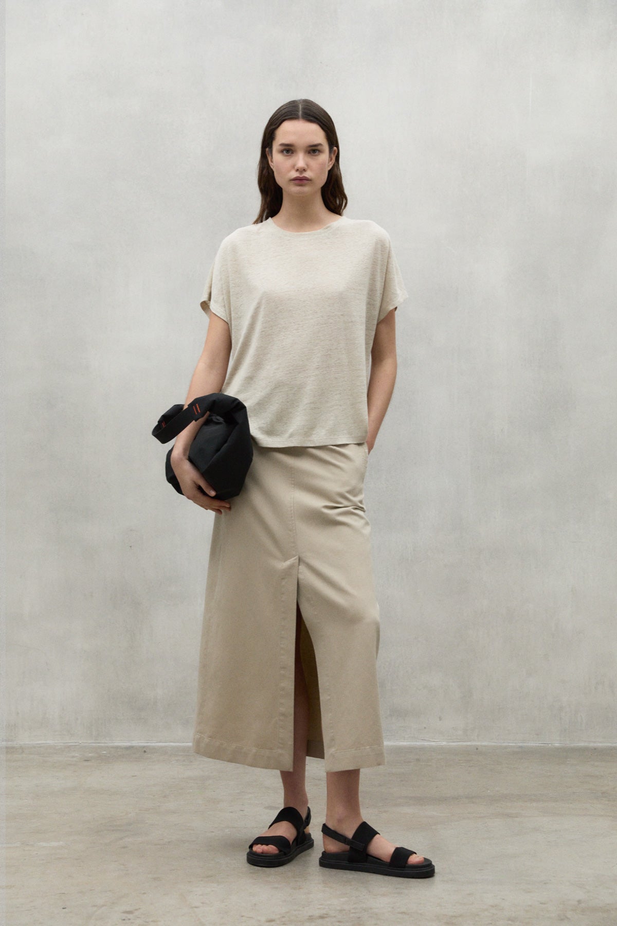 BEIGE BOD LINEN T-SHIRT