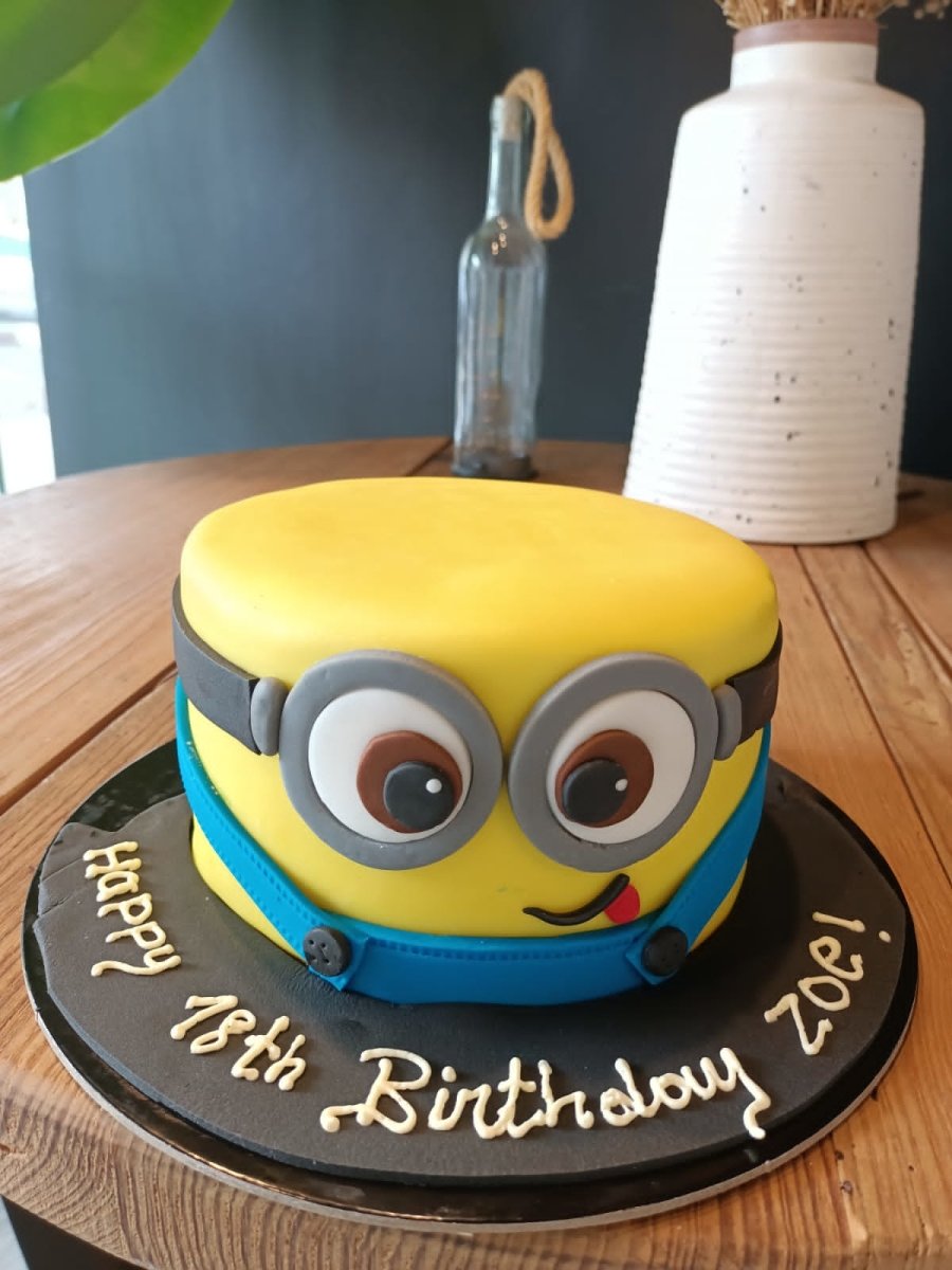 Order Minion Birthday Cake Dubai Cake For Kids Cake Shop Dubai Cake N Chill Dubai